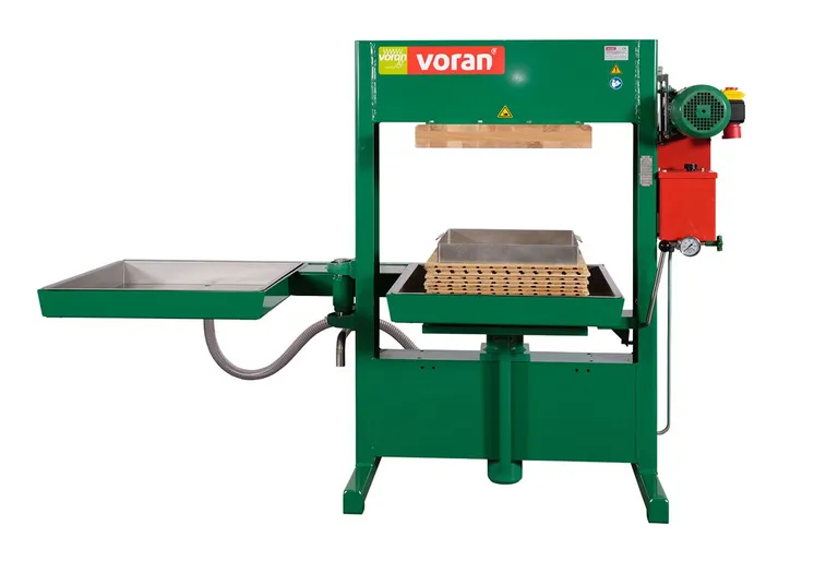 Voran pakkepresse med sving