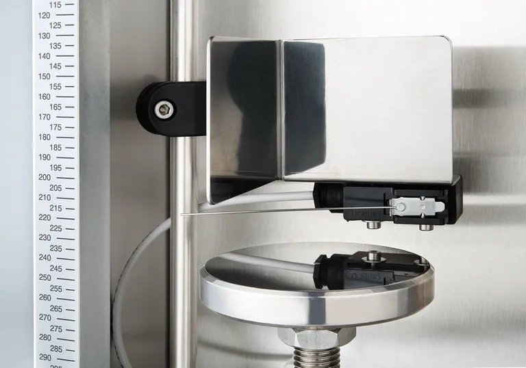 Halvautomatisk Korkemaskin for Aluminiumskork 